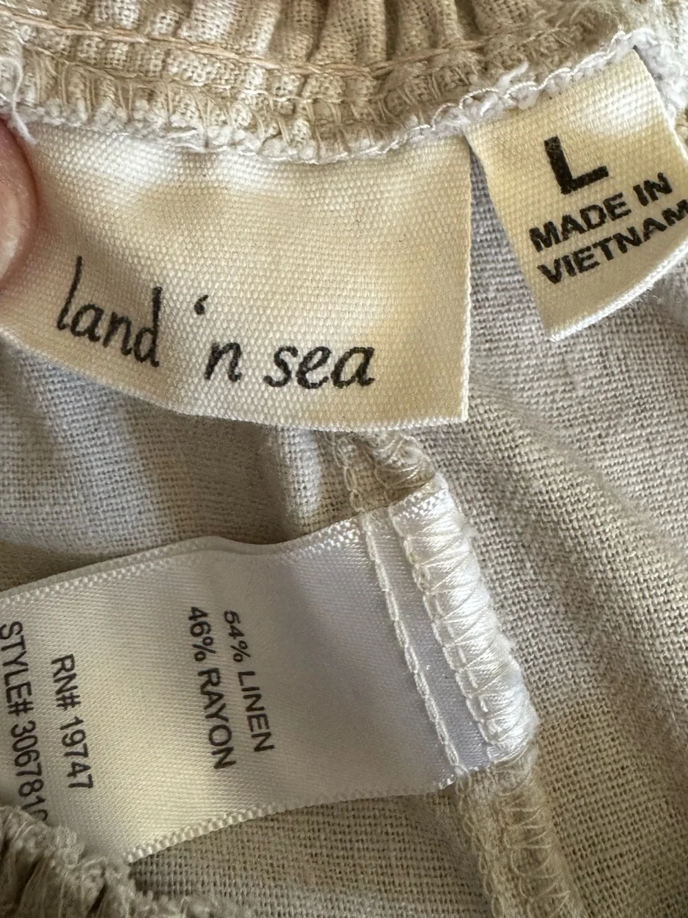Land ’n Sea Relaxed Elastic-Waist Beige Women’s Pants (L) - Picture 3 of 3